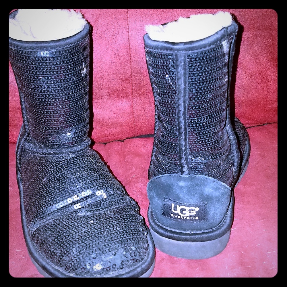 NWOT Authentic UGG boots